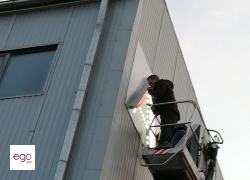 montaz-logo-swiecacego-lublin