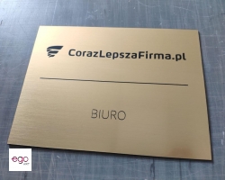 tabliczka-grawerowana-laminat-zloty