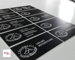 tabliczki-grawerowane-2-laminat-LZ-czarny