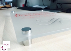 tabliczka-na-plexi-folia-mrozona