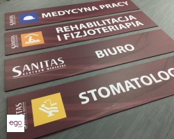 tabliczki-kierunkowe-z-nadrukiem-pcv-3