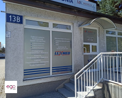 oklejneie-witryn-folia-mrozona-plus-koloroww