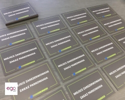 tabliczki-na-parking