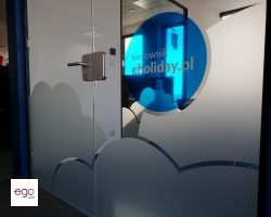 folia-do-biura-witrazowa-mrozona-kolorowa-niebieska