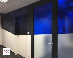 folia-do-biura-witrazowa-mrozona-kolorowa