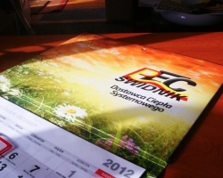 Kalendarz trojdzielny z wypukla glowka2