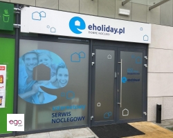 kaseton-witryny-dla-eholiday-lublin