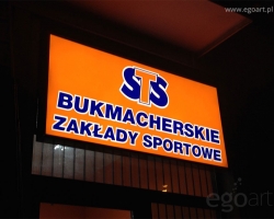 sts-biały-kaseton-w-profilu-aluminiowym-lublin-reklama-swicaca-na-ledach