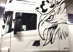 oklejanie-samochodow-ciagnik-scania-logo