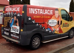 oklejanie-samochodow-trafic-naja-leczna