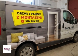 oklejanie-samochodu-vivaro-grafika-drukowana