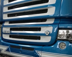 oklejanie-samochodow-ciagnika