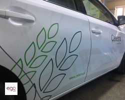 oklejanie-samochodu-grafika-ploter-oracal